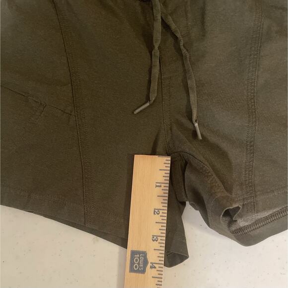 The North Face Shorts Women’s Sz M Green Aphrodite Motion Hiking Jogging Active - Picture 8 of 8